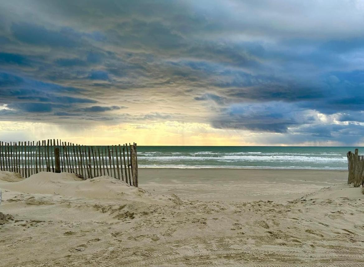 Studio Entre Mer Et Dunes Avec Balcon Vue Laterale Mer 50M Plage Pour 3 Pers Wifi Menage Compris 福尔马翁普拉日 外观 照片